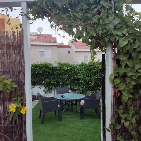 Ester'S Place Ейлат Екстериор снимка